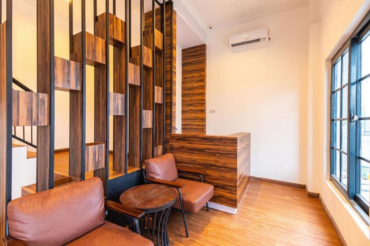 Hotel Reddoorz @ Binjai Extérieur photo